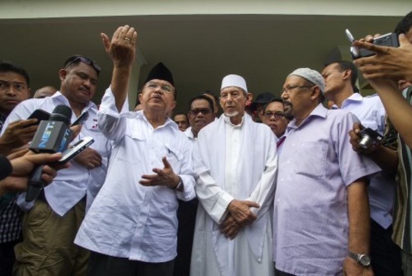 Habib Saggaf bersama Wapres Jusuf Kalla